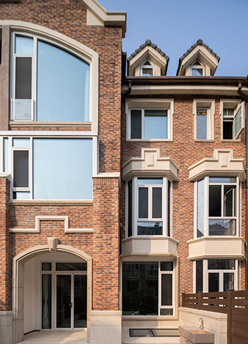 《绿色建造，“碳”寻未来丨中国建筑“绿色赋能”主题展在阿联酋举办》